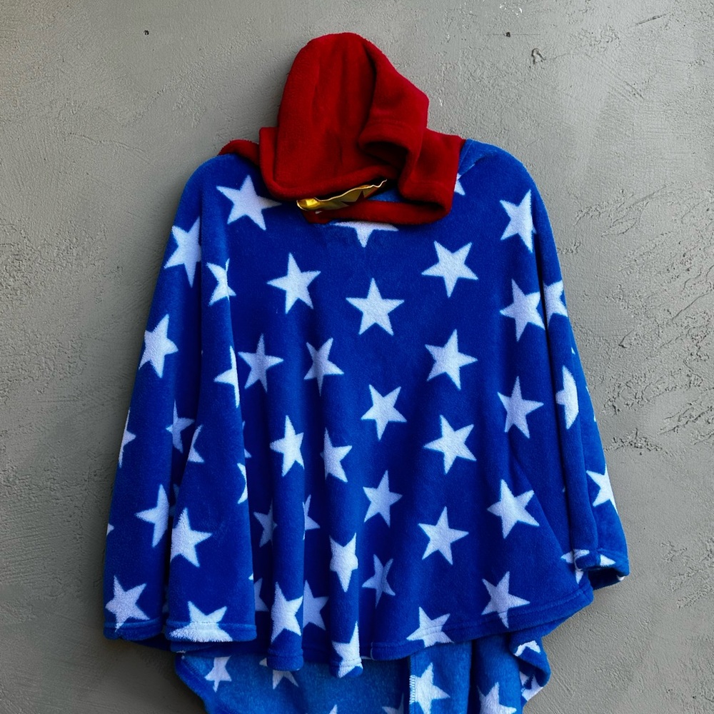 Wonder Woman Beach Pancho